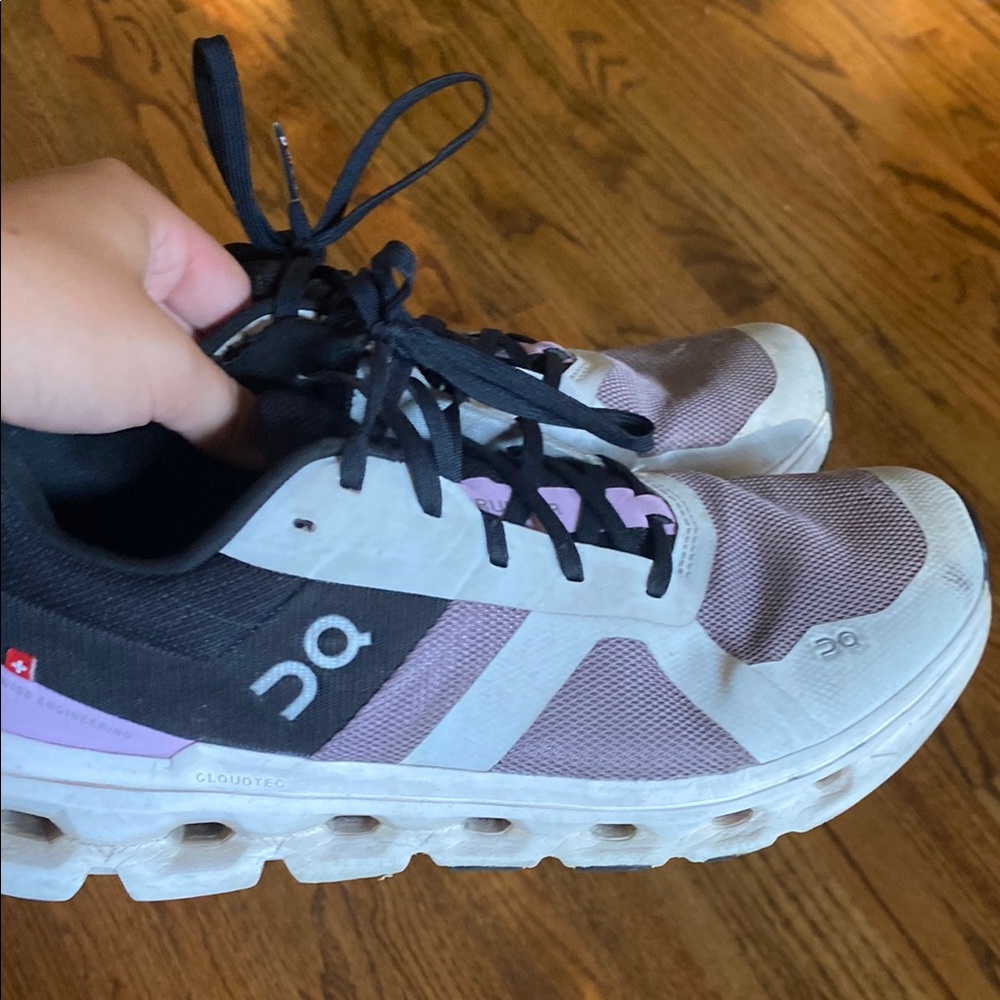 SOLD On Cloud running shoes!